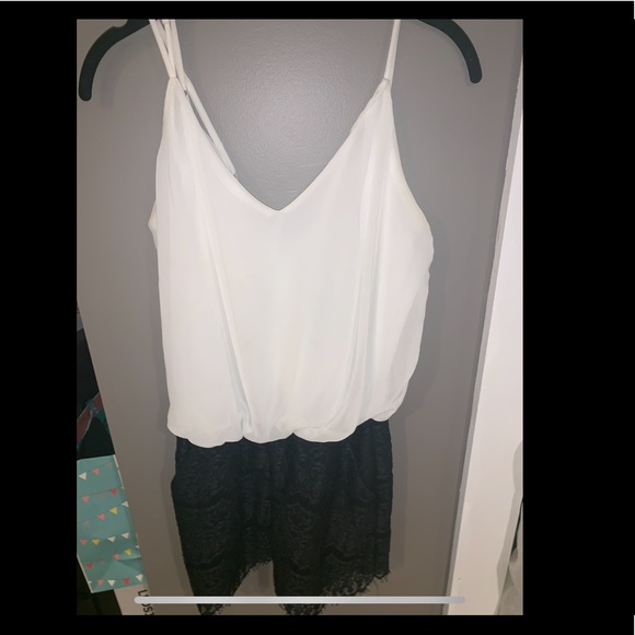 Black and white romper - Picture 2 of 3